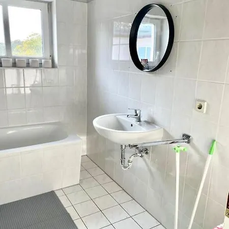 4-bett-monteurwohnung In דירה *